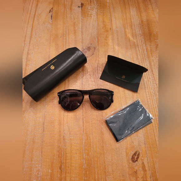 Eyewear by David Beckham - Picture 8 of 8